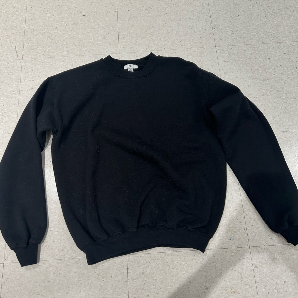 Black Crewneck